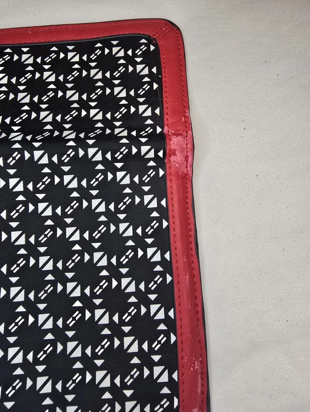 The Limited compact fold